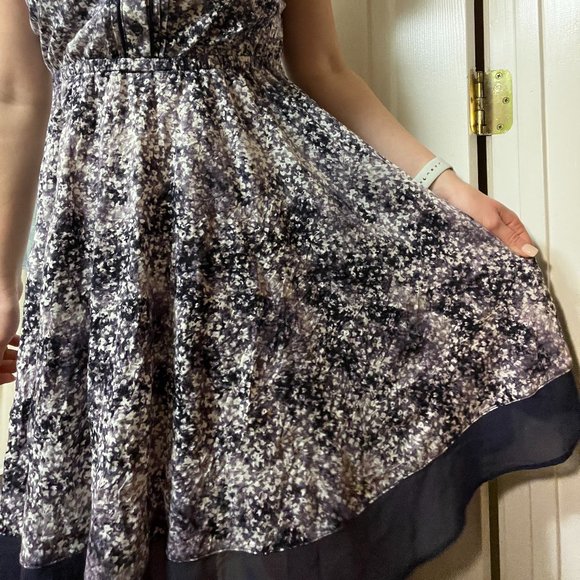 Vera Wang Sleeveless Midi Purple & White A-Line Flowered Dress - Picture 5 of 16